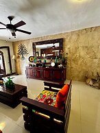 El Zaguán Colonial by GuruHotel