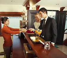 Huong Hai Sealife Cruise