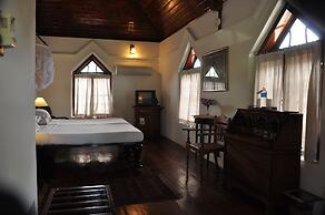 The Old Courtyard Hotel