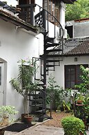 The Old Courtyard Hotel