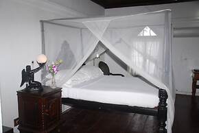 The Old Courtyard Hotel