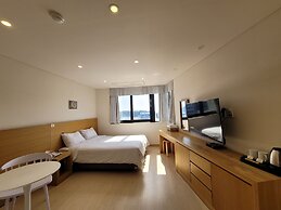 Bk Hotel Jeju
