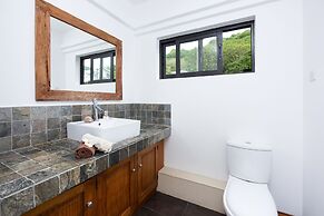 Happy Days Guest House