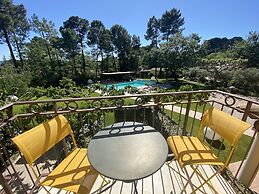 Hôtel Les Sables d'Ocre & SPA