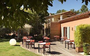 Hôtel Les Sables d'Ocre & SPA