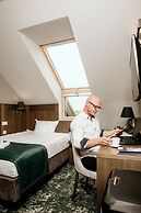 Hotel Szary Residence