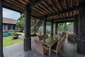 Saiyuan Estate by TropicLook