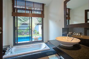 Saiyuan Estate by TropicLook