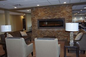 Best Western Plus Lacombe Inn & Suites