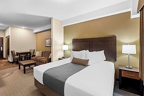 Best Western Plus Lacombe Inn & Suites