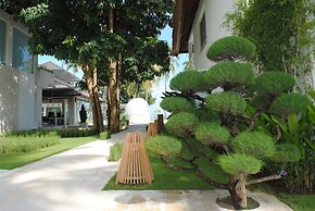 Seven Secrets by Hanging Gardens