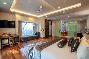 Seven Secrets by Hanging Gardens