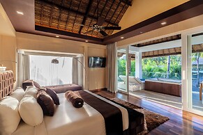 Seven Secrets by Hanging Gardens