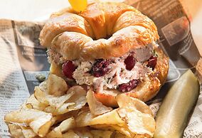 Hotel Indigo Traverse City by IHG