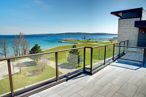 Hotel Indigo Traverse City by IHG