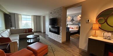 Hotel Indigo Traverse City by IHG