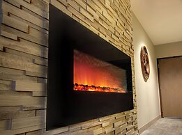 Hotel Indigo Traverse City by IHG