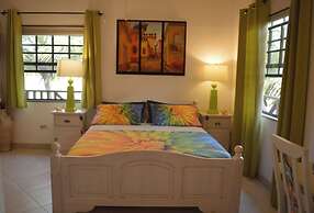 Yellow Bird Apartment