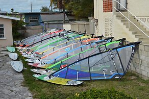 Yellow Bird Apartment