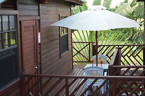 Yellow Bird Apartment