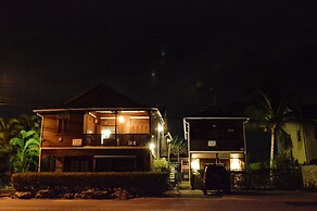 Yellow Bird Apartment