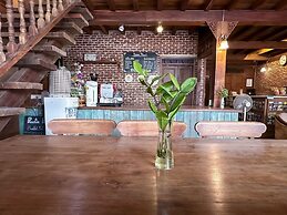 Rustic River Boutique