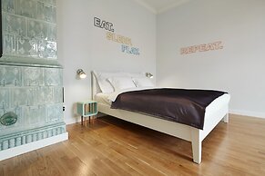 Crownhill Apartments