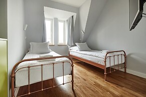 Crownhill Apartments