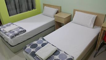 First and New Star Hotel