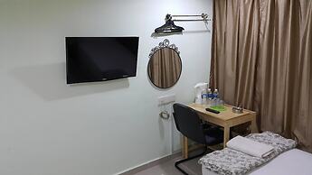 First and New Star Hotel