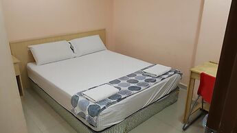 First and New Star Hotel