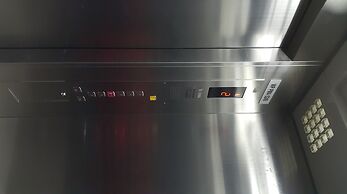 First and New Star Hotel