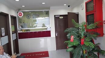 First and New Star Hotel