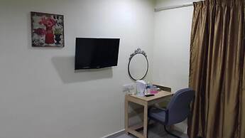 First and New Star Hotel