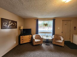 Dwight Village Motel