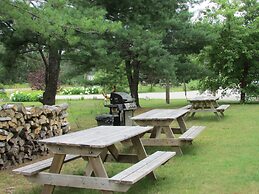 Dwight Village Motel