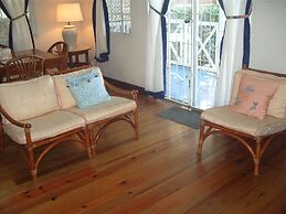 Annabelle's Apartments