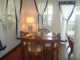 Annabelle's Apartments