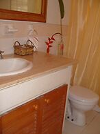 Annabelle's Apartments