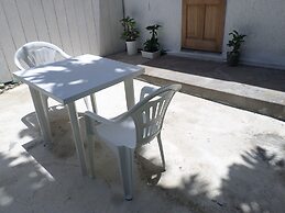 Annabelle's Apartments