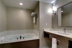 Holiday Inn Peoria At Grand Prairie by IHG