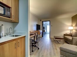Holiday Inn Peoria At Grand Prairie by IHG