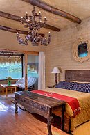 Laguna Lodge Eco-Resort & Nature Reserve