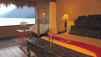 Laguna Lodge Eco-Resort & Nature Reserve