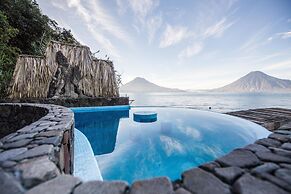 Laguna Lodge Eco-Resort & Nature Reserve