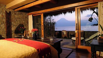 Laguna Lodge Eco-Resort & Nature Reserve