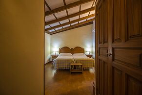 Casa Rural del Corral y Apartamentos