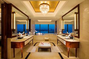 Hilton Wuhan Riverside
