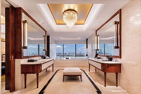 Hilton Wuhan Riverside