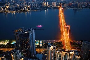 Hilton Wuhan Riverside